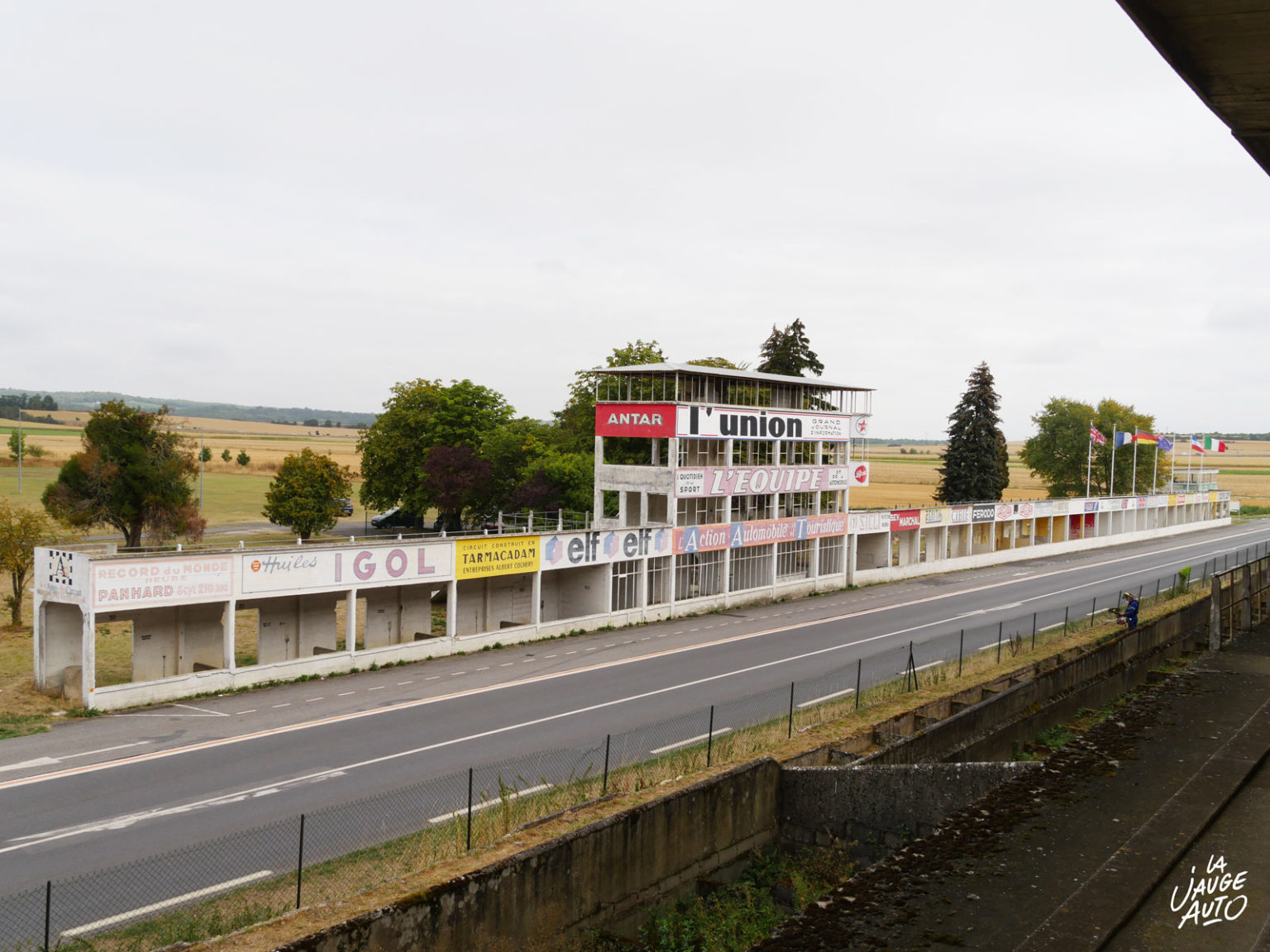Circuit Automobile De Reims Gueux Un Monument Oubli La Jauge Auto